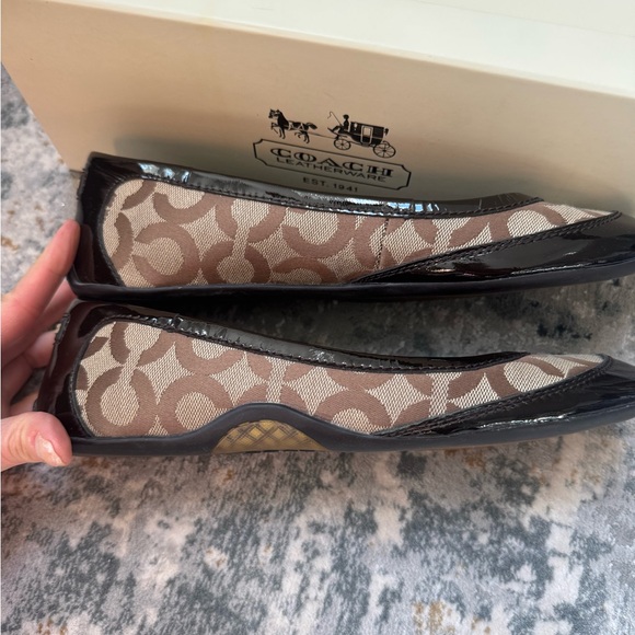 Coach Women's Black and Tan Loafers - Picture 5 of 7